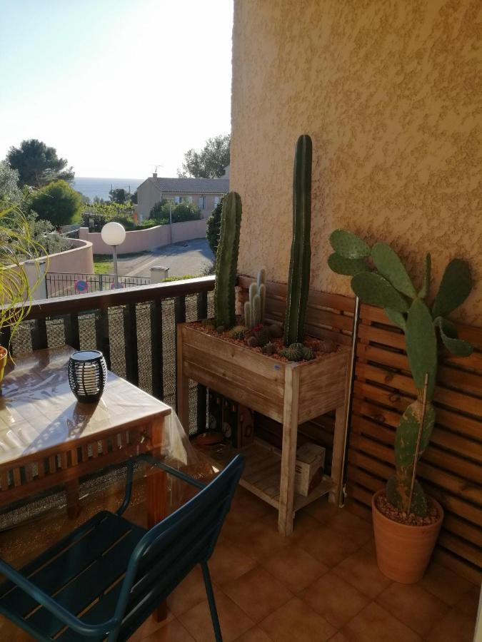 Sanary Les Gorguettes, Studio Avec Terrasse Vue Mer, A 10 Min A Pieds De La Plage Zewnętrze zdjęcie