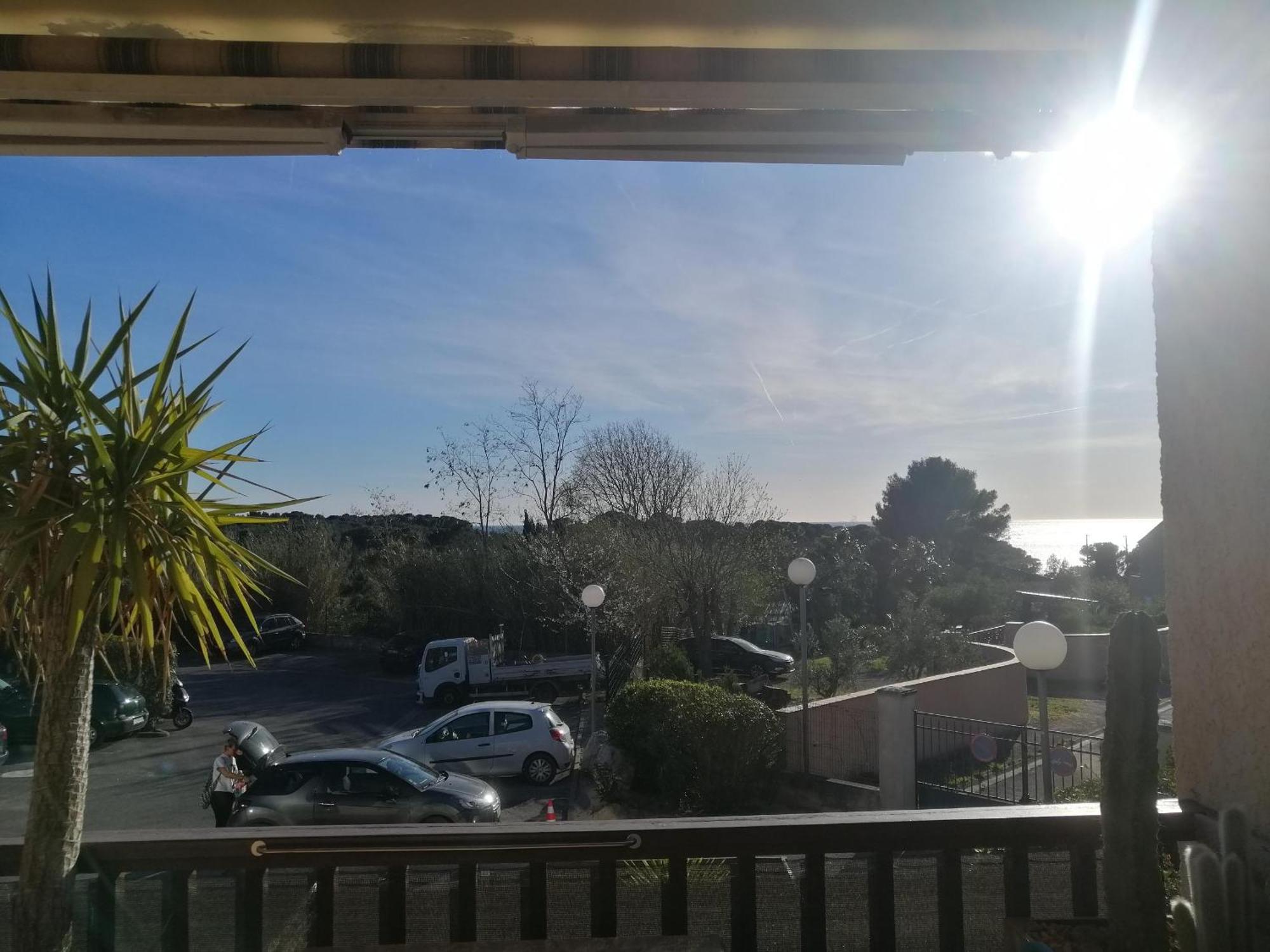 Sanary Les Gorguettes, Studio Avec Terrasse Vue Mer, A 10 Min A Pieds De La Plage Zewnętrze zdjęcie